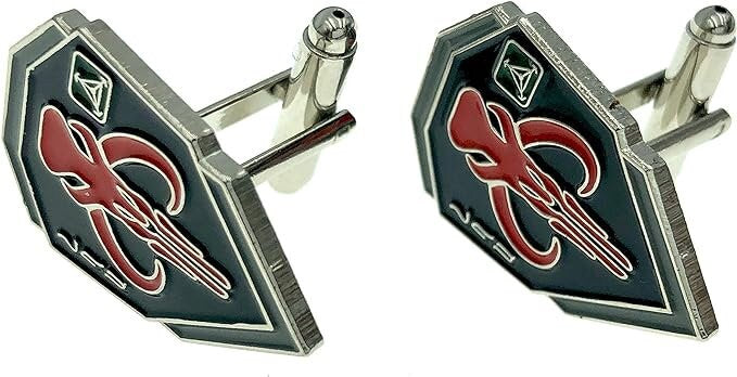 Bounty Hunter Boba Fett Bantha Skull Cosplay Metal Sci Fi Fan Cufflinks